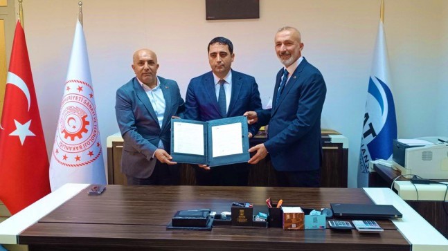 Elazığ Tuhafiyeciler ve Konfeksiyoncular Esnaf Odası’ndan “E-Ticaret ve Markalaşma” Projesi