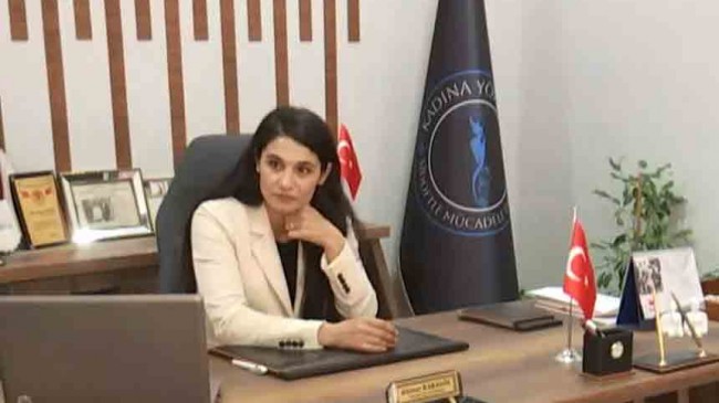 Elazığ’da kadına yönelik şiddete dikkat çekmek amacıyla meşale töreni