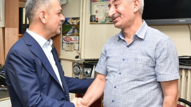 Milletvekili Keleş’ten 50’ler Çarşısı’na Ziyaret