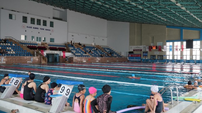Elazığ Belediyesinin Ücretsiz Yaz Spor Kurslarına Katılım Yoğun Oldu