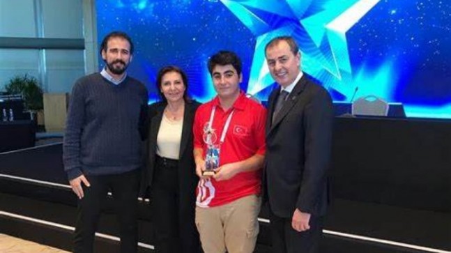 Elazığlı Miraç Melih Topuz Satrançta Türkiye 2. Oldu