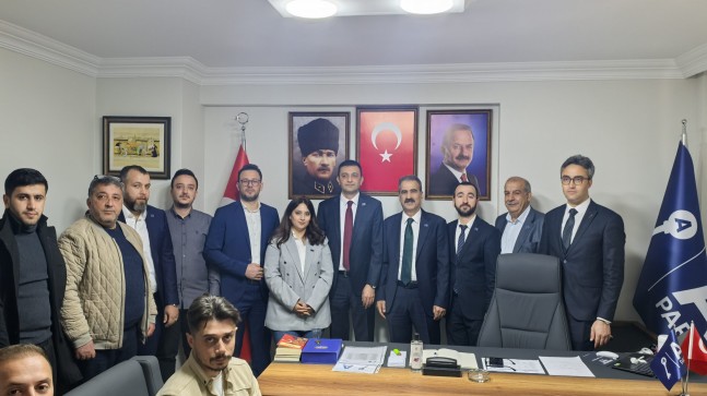 ANAHTAR PARTİ’DE BAYRAMLAŞMA