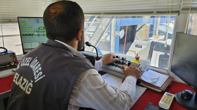 Elazığ İl Özel İdaresi’nin Asfalt Üretim Gücü Kırsal Yollara Kalite Katıyor