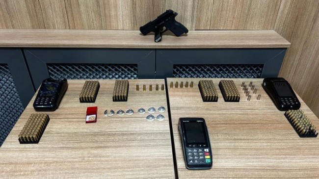 Sahte Altınla Kuyumcuları Dolandıran 2 Şüpheli Yakalandı