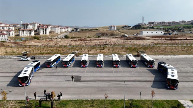 Elazığ’da Topluma Ulaşıma 9 Yeni Otobüs! Filo Güçlendi , Konfor Artacak 