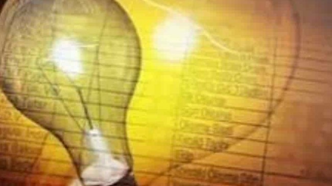 Mum ışığında romantizm başladı